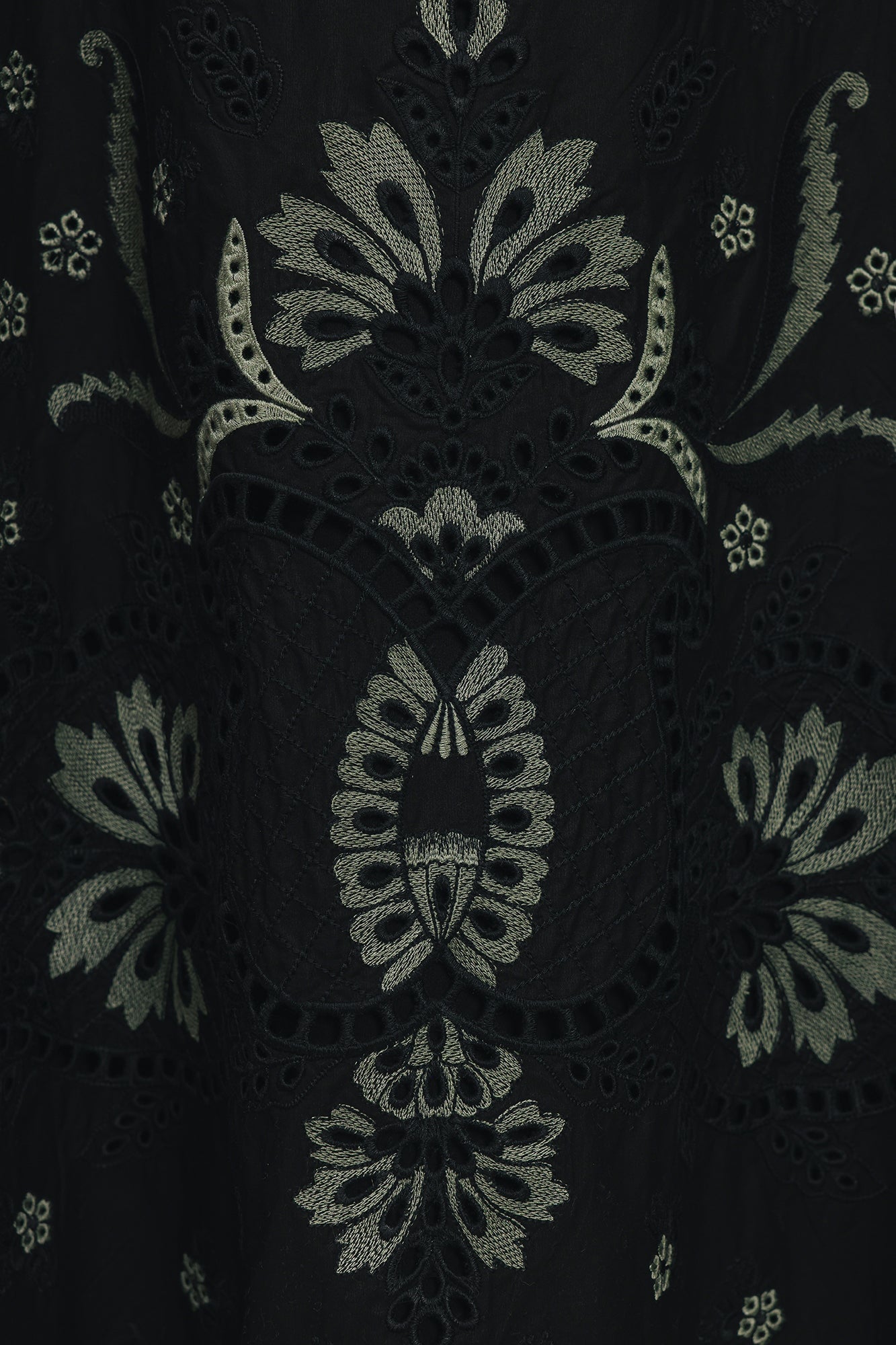 EMBROIDERED DRESS (E0547/101/901)
