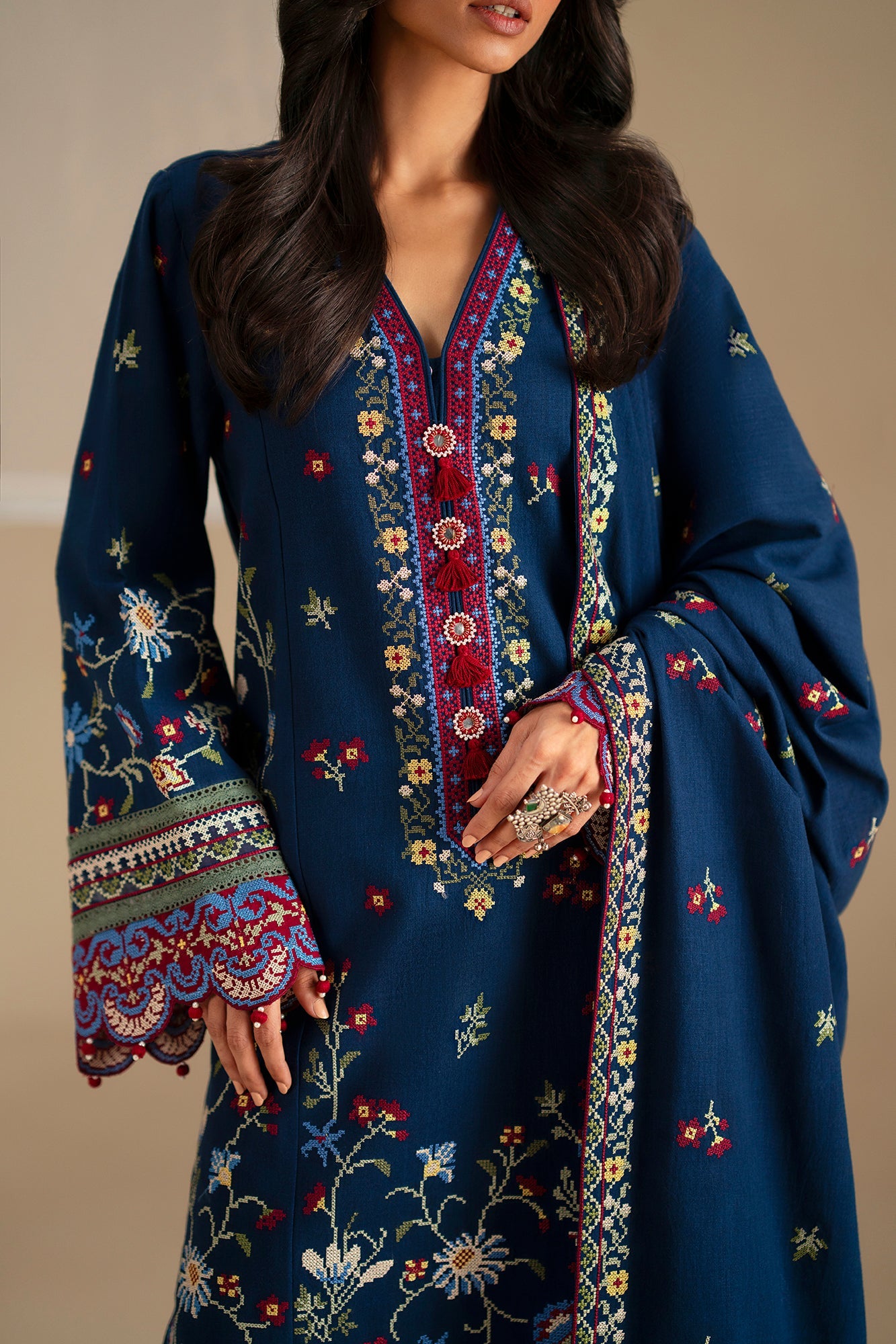 EMBROIDERED SUIT (E0781/203/622)