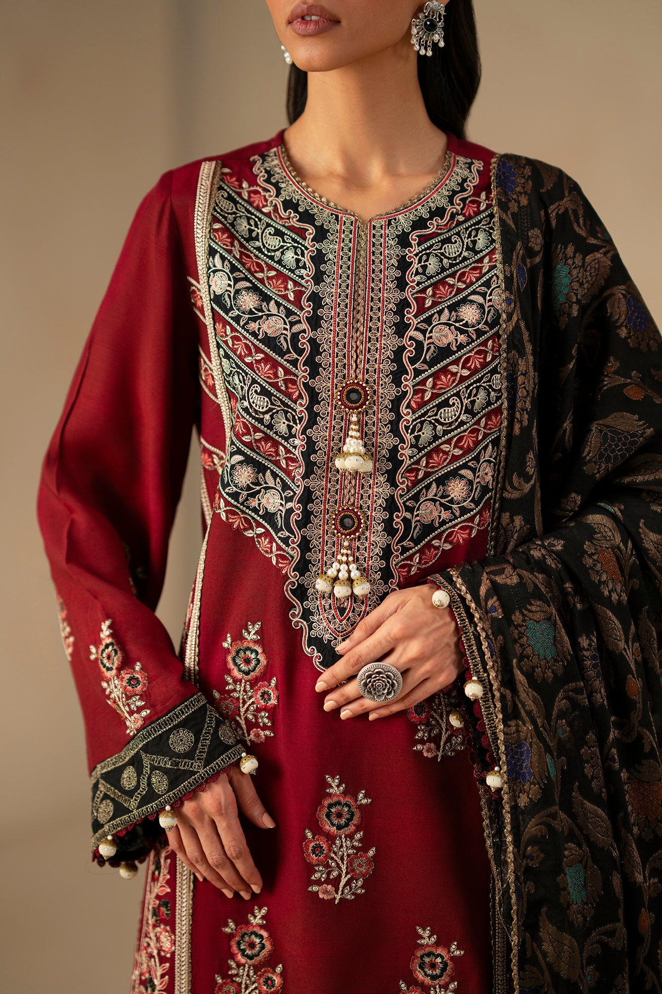 EMBROIDERED SUIT (E0793/203/305)