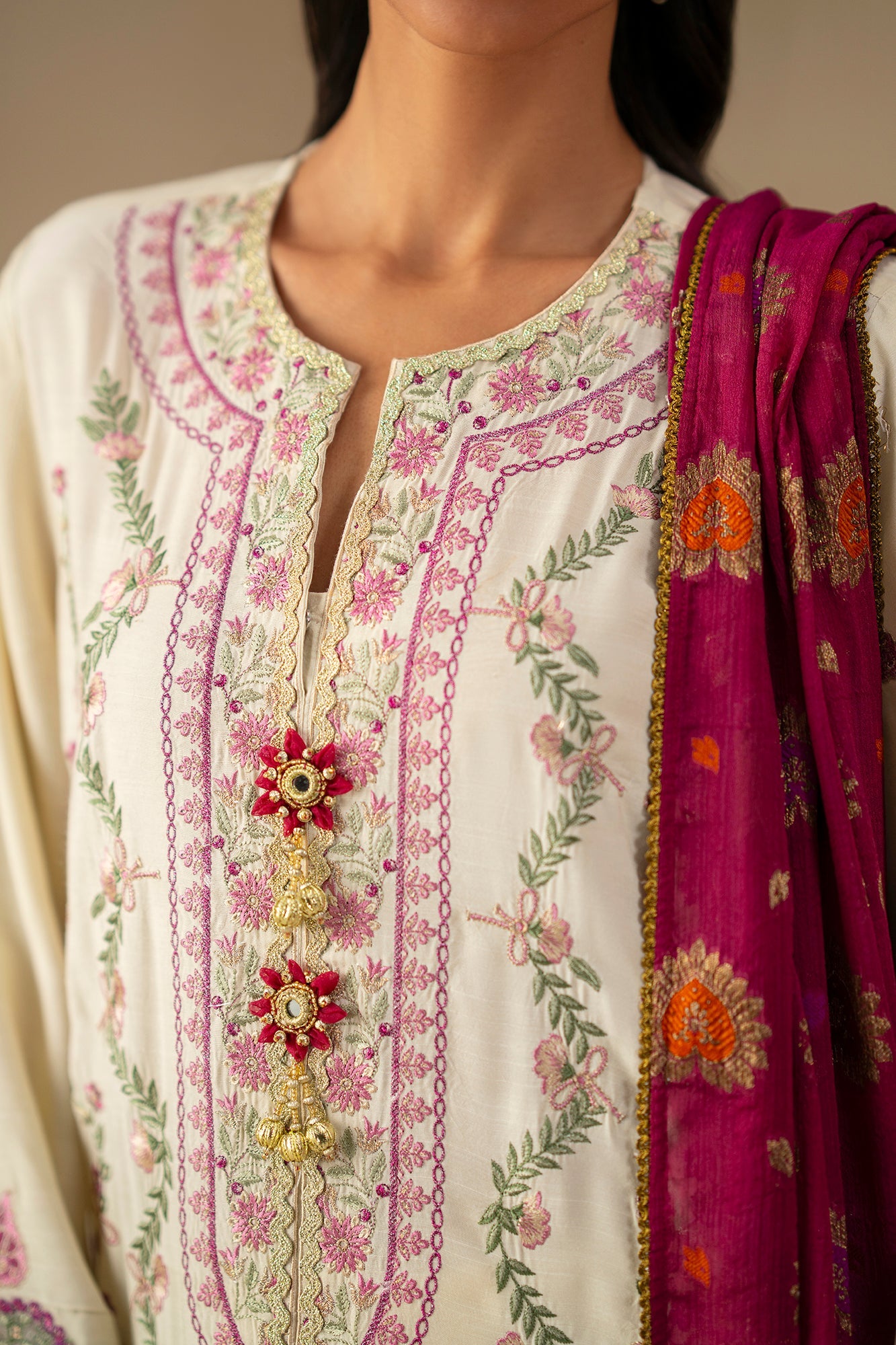 EMBROIDERED SUIT (E0794/203/002)