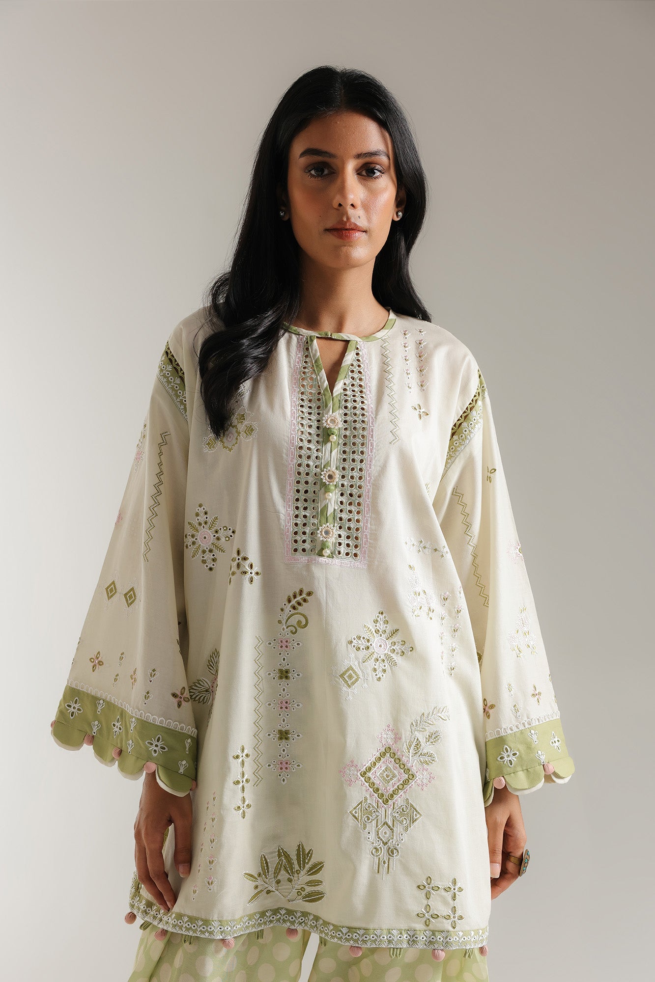EMBROIDERED SUIT (E3242/103/110)
