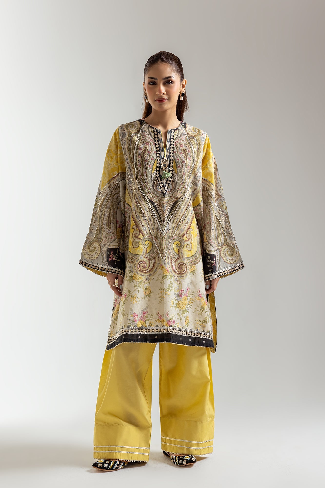EMBROIDERED SUIT (E3246/103/101)