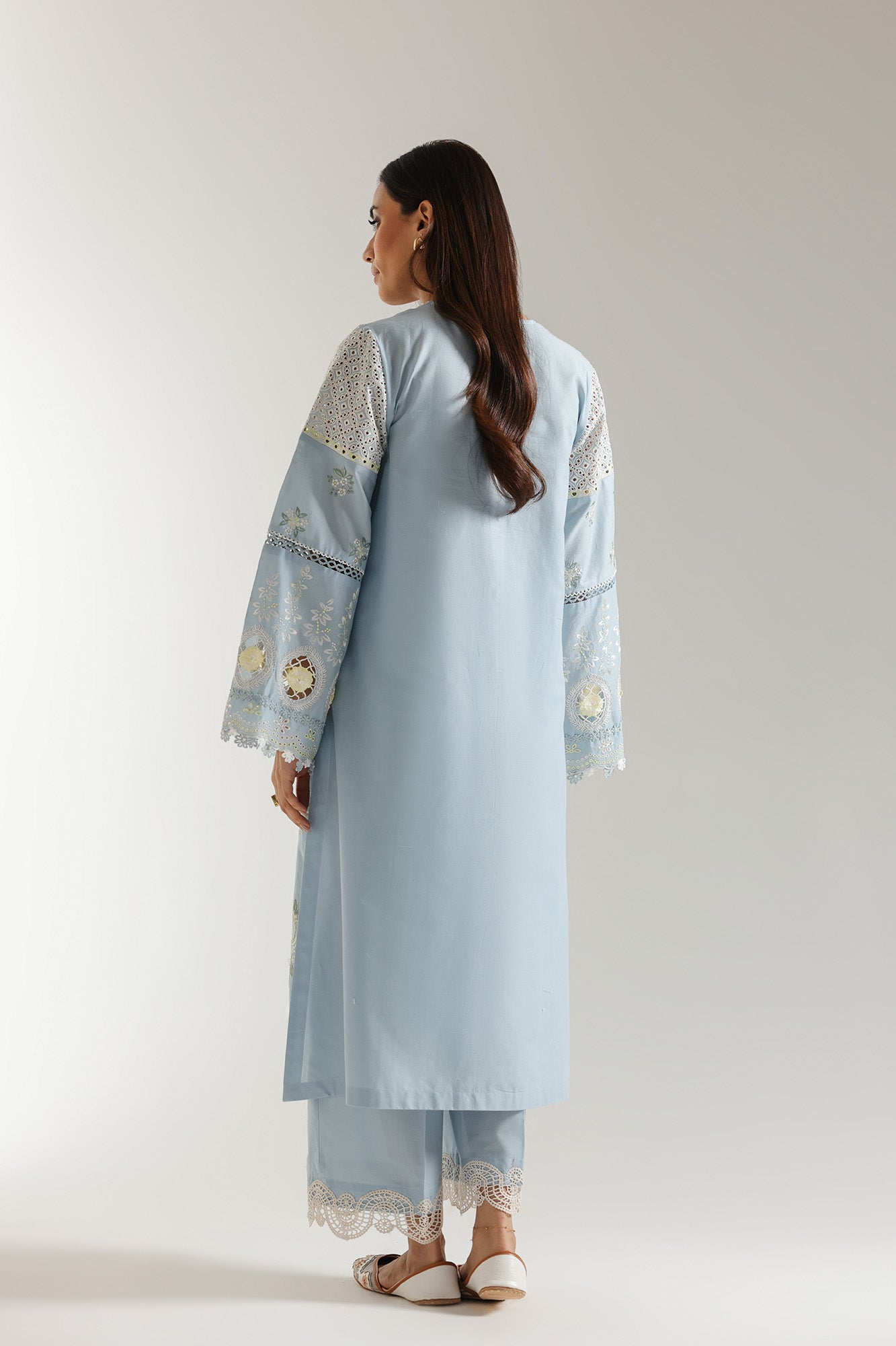 EMBROIDERED SUIT (E3316/103/633)