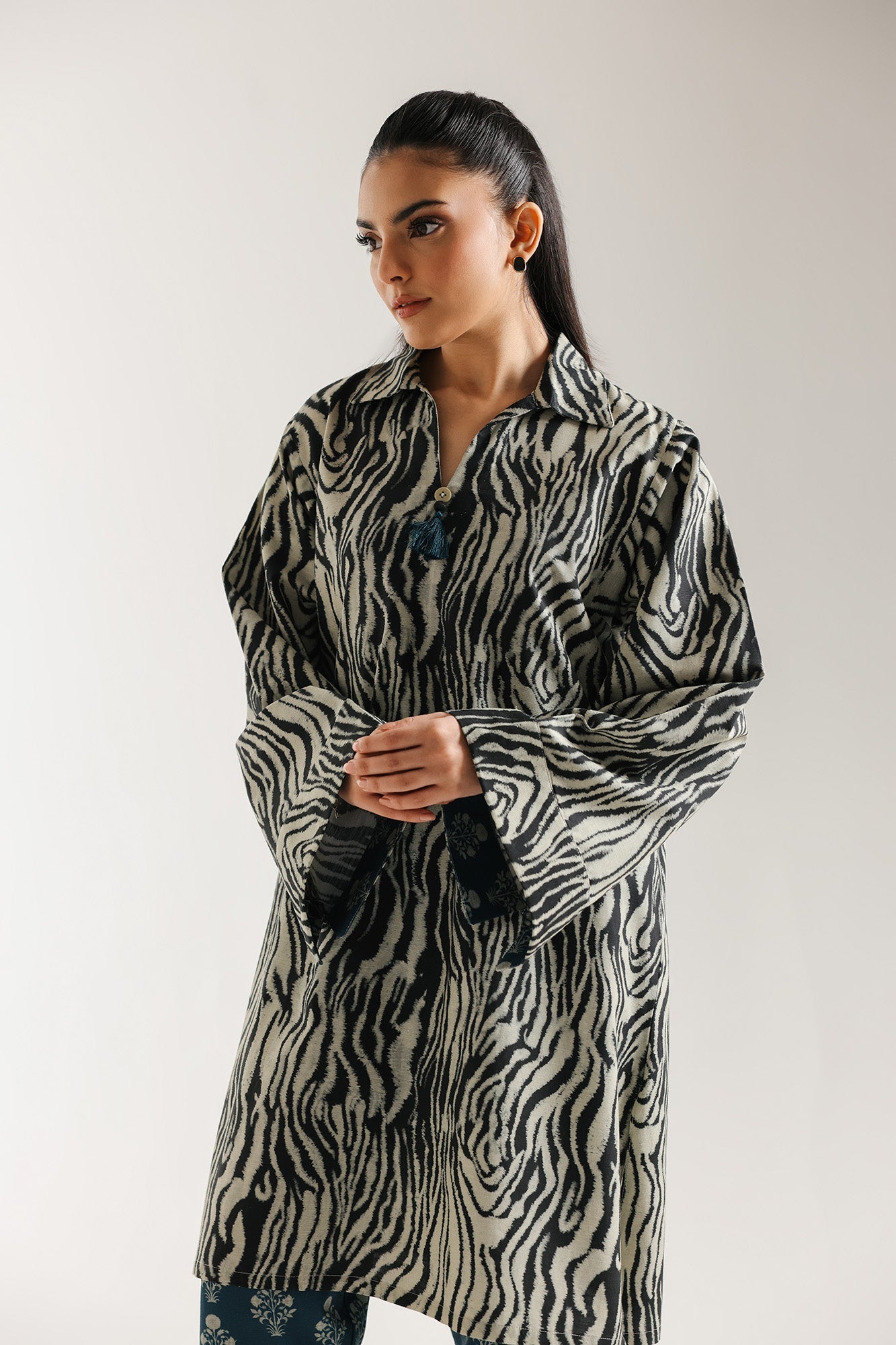 PRINTED SUIT (E7102/102/004)