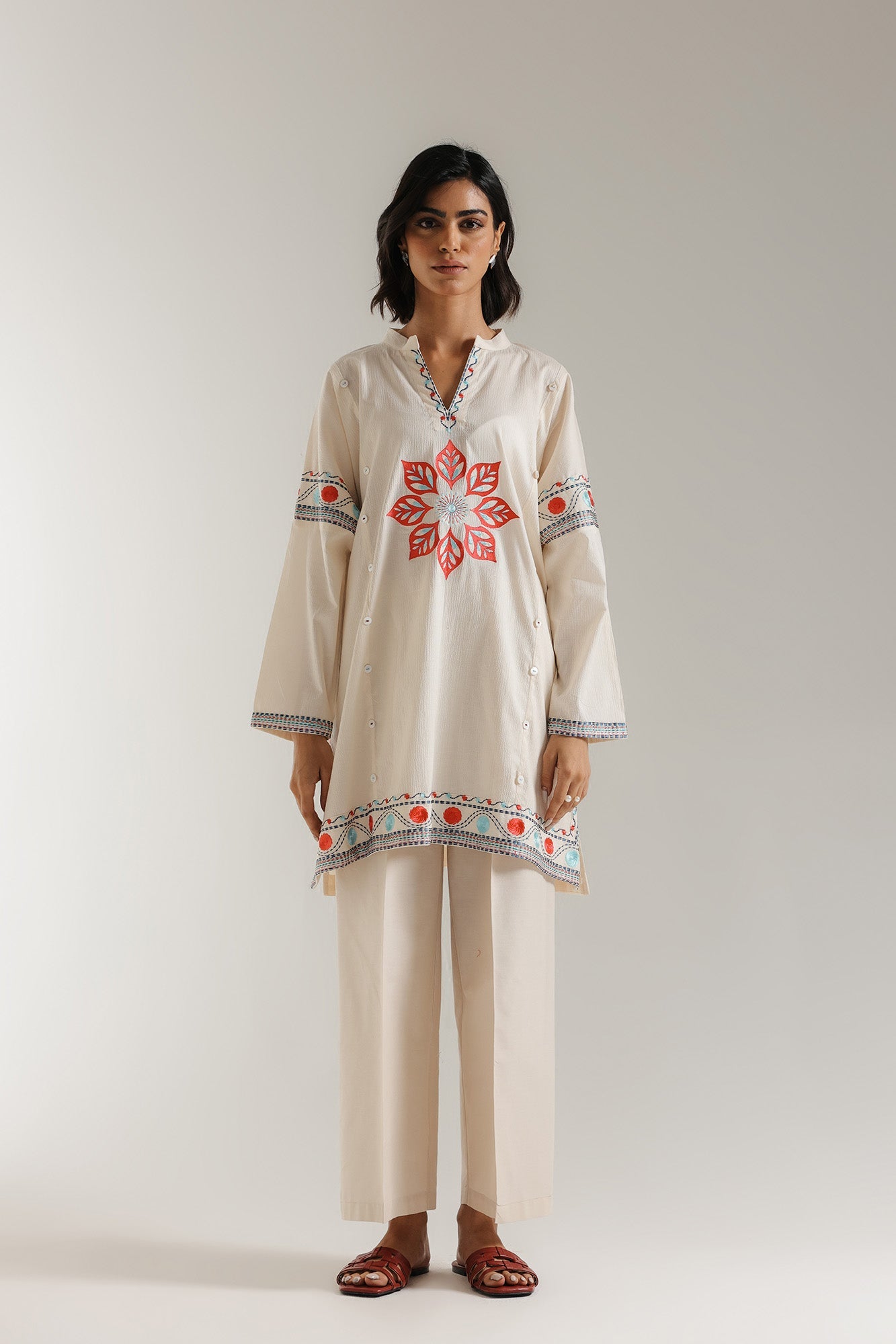 EMBROIDERED SHIRT (S5E6379/102/002)