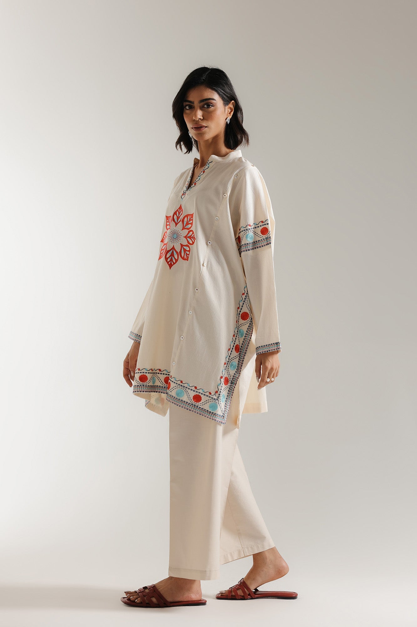 EMBROIDERED SHIRT (S5E6379/102/002)