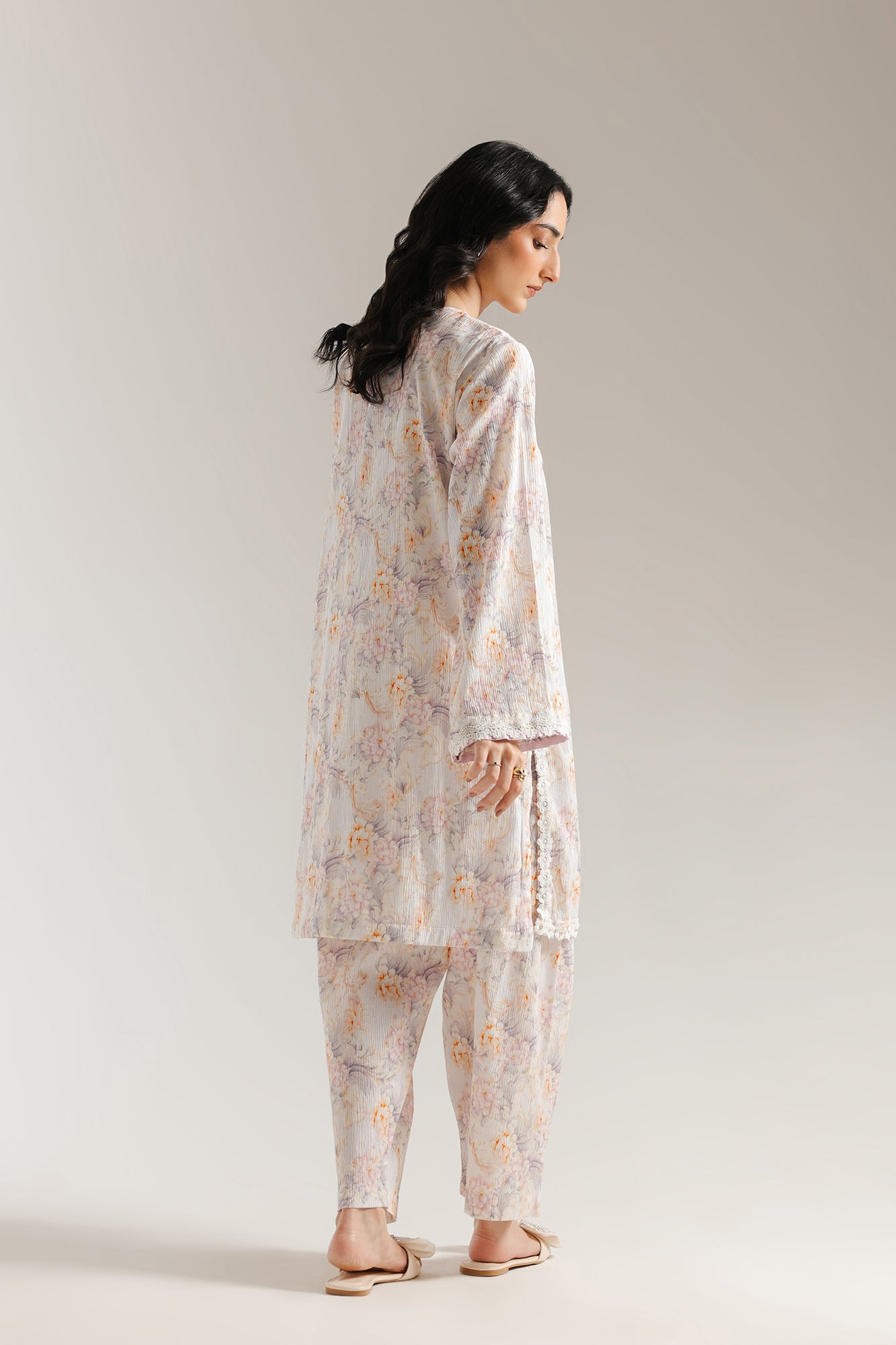 EMBROIDERED SUIT (S7E6388/102/003)