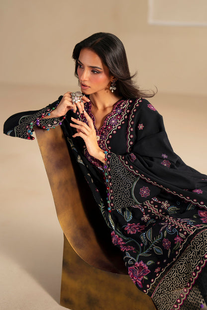 EMBROIDERED SUIT (E0782/203/902)