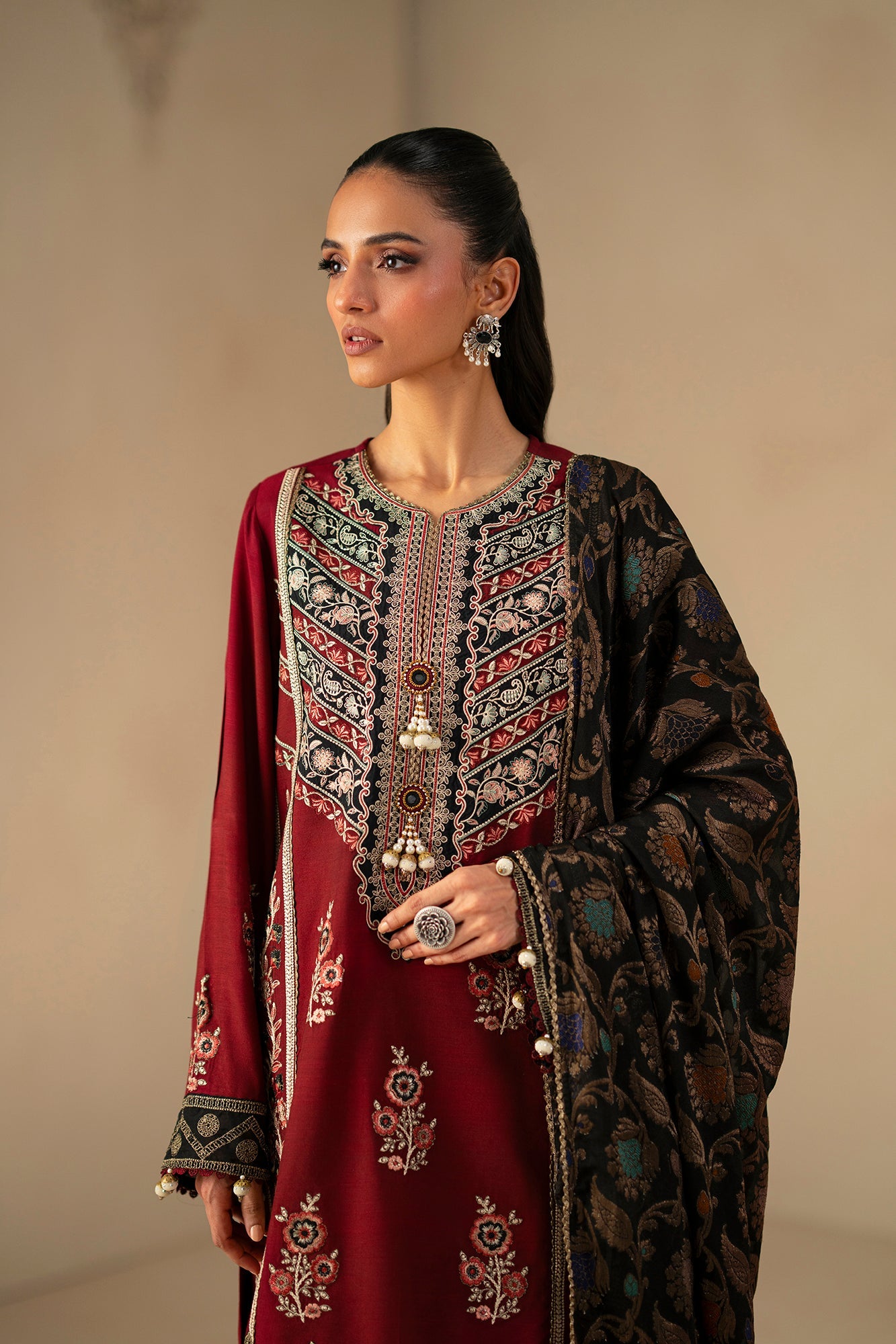 EMBROIDERED SUIT (E0793/203/305)