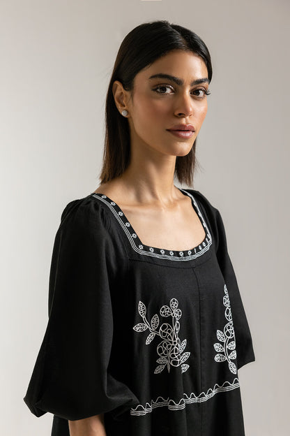 DRESS (E2273/108/902)