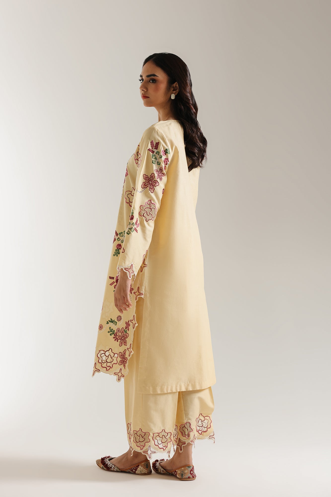 EMBROIDERED SUIT (E3227/103/101)