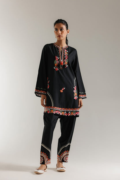 EMBROIDERED SUIT (E6147/102/901)